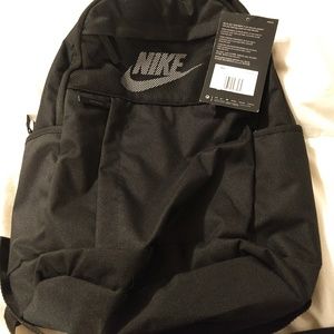 NWT Nike Elemental 2.0 Backpack Unisex Black White